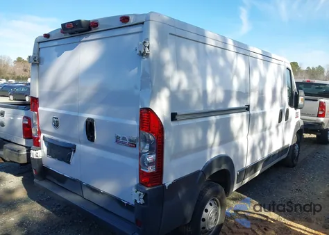 2016 Ram Promaster 1500 Low Roof из США, поврежденный, VIN 3C6TRVAG4GE136068